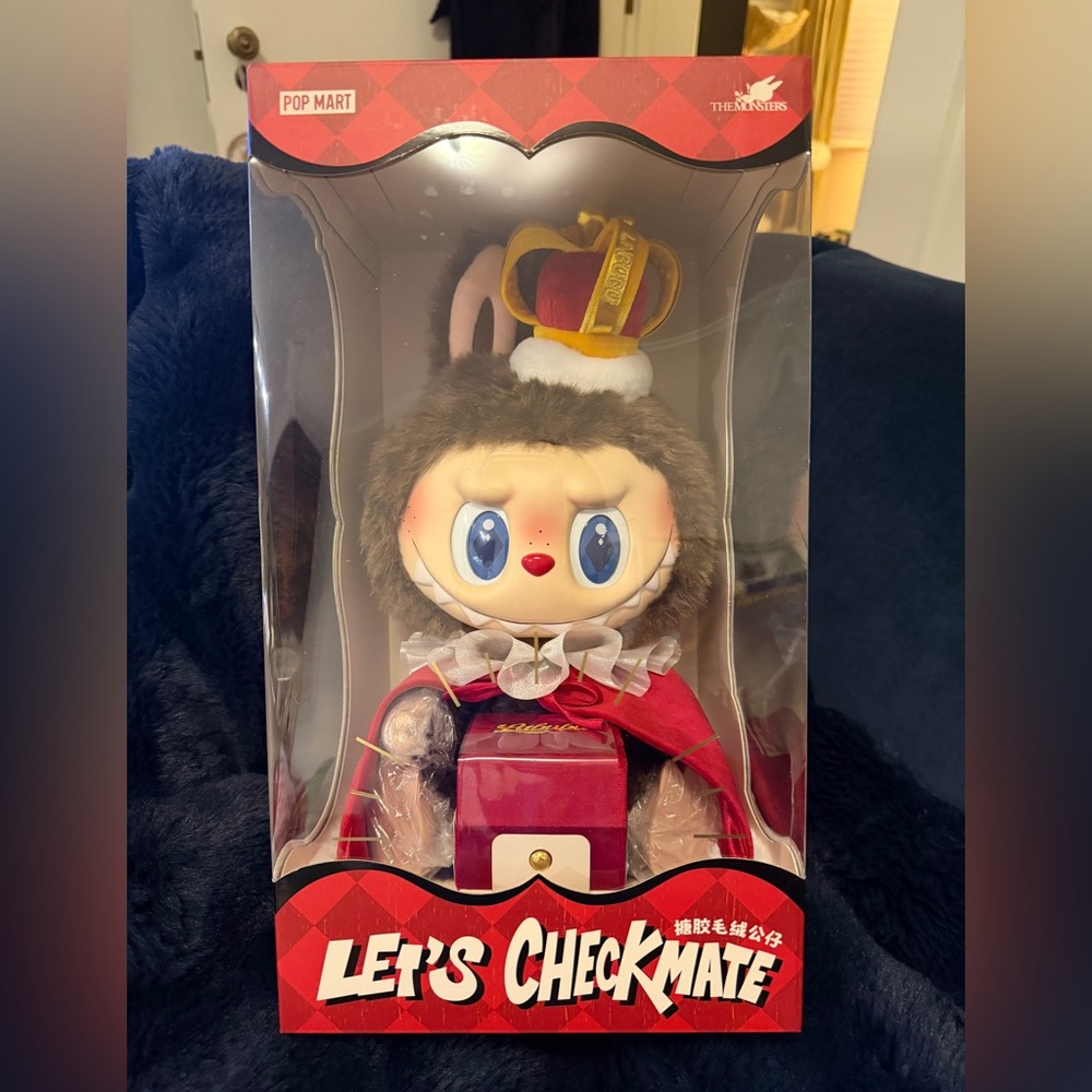 Pop Mart Let’s Checkmate new in box labubu